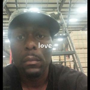 Meet your Posher, Carlos